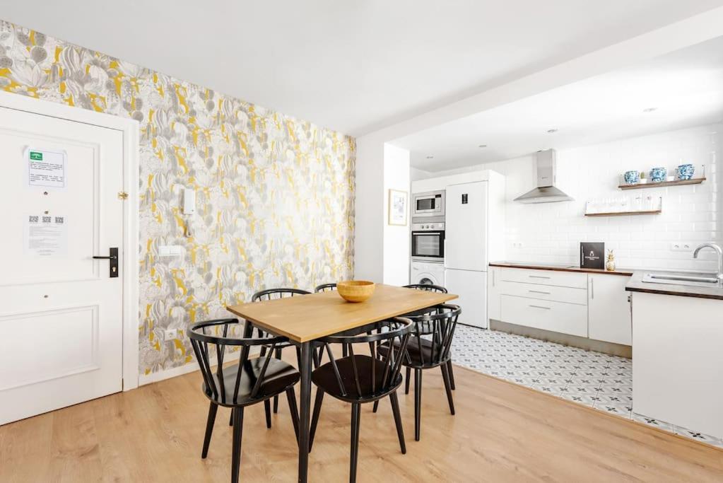Grand T4 Andalou En Plein Centre De Malaga Ideal Familles Ngoại thất bức ảnh